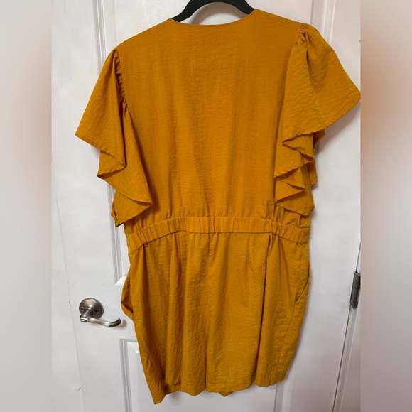 Eloquii Tie Bodice Romper With Flutter Sleeves Romper Size 18 - Picture 2 of 4